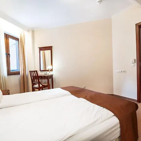 Apartment Host2u Slope-side By The Gondola Bansko