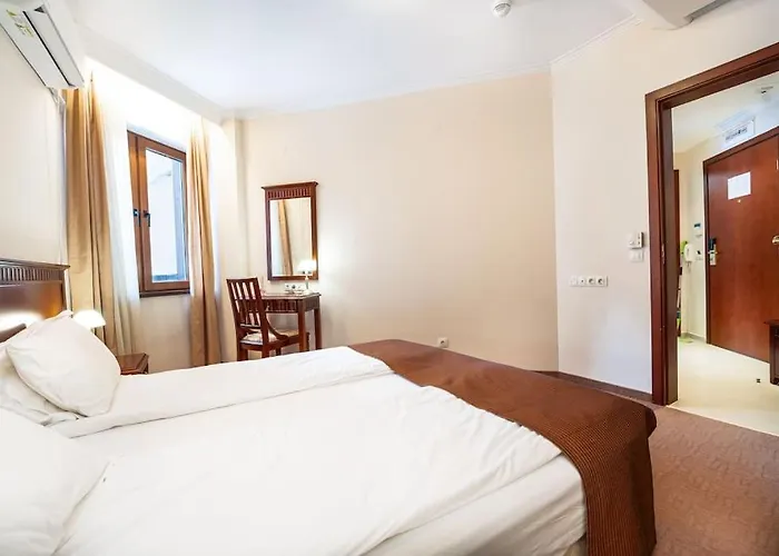 Apartment Host2u Slope-side By The Gondola Bansko